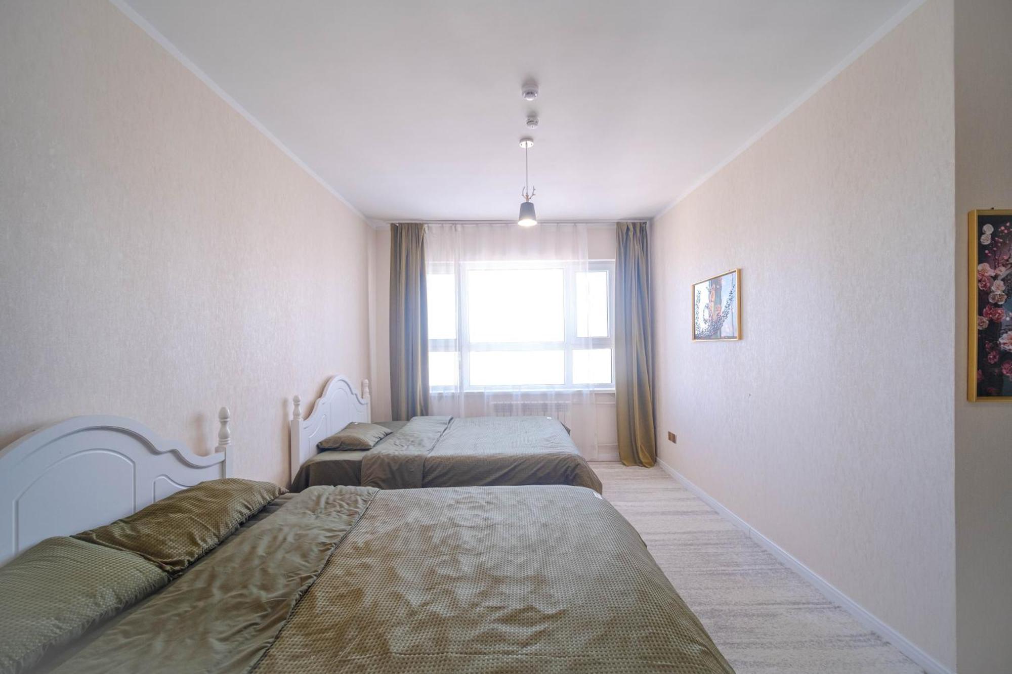 Eagle Town Serviced Apartment Ulaanbaatar Esterno foto