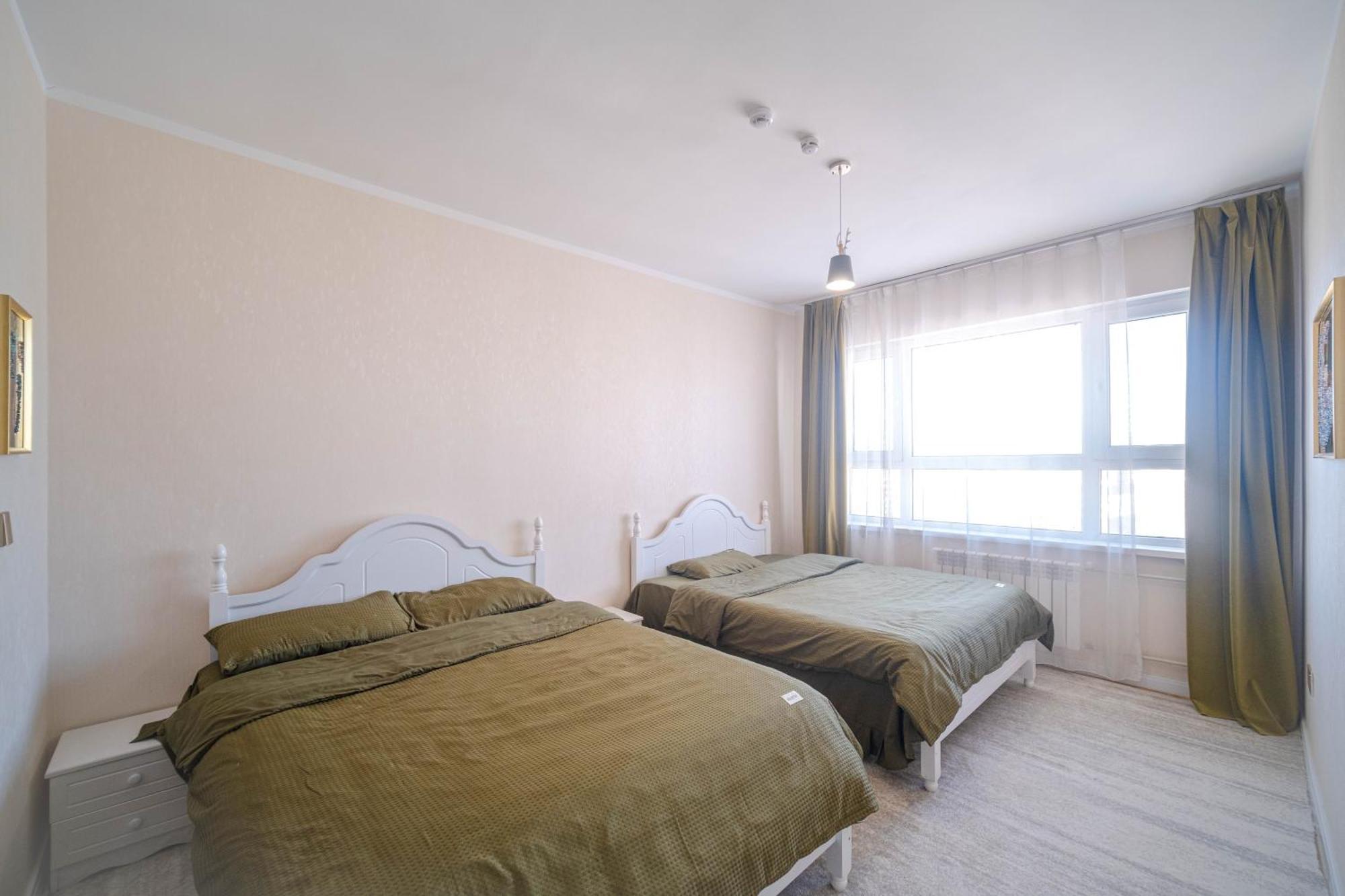 Eagle Town Serviced Apartment Ulaanbaatar Esterno foto