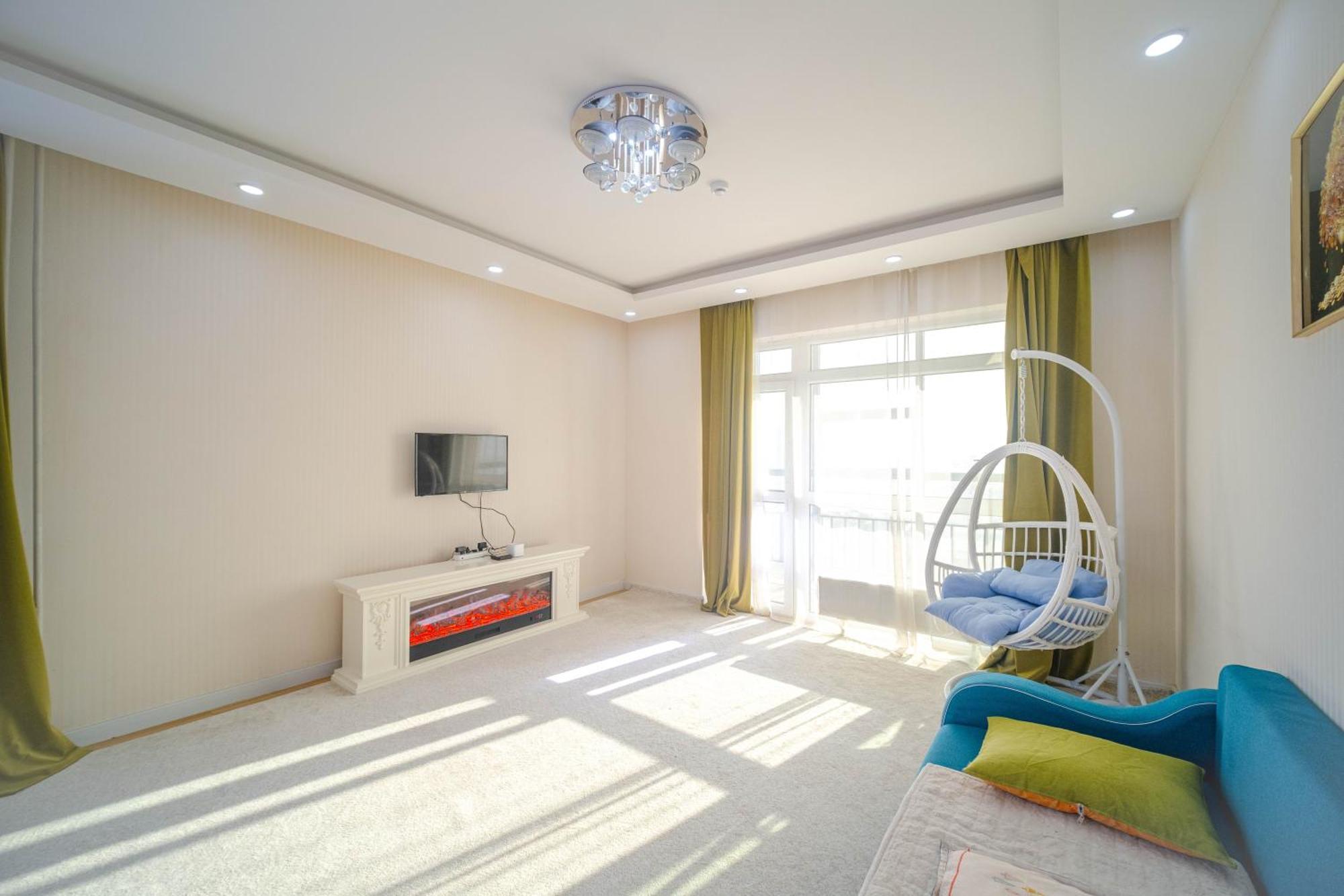 Eagle Town Serviced Apartment Ulaanbaatar Esterno foto