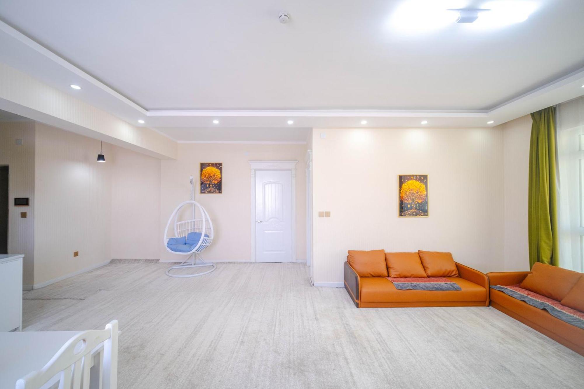 Eagle Town Serviced Apartment Ulaanbaatar Esterno foto