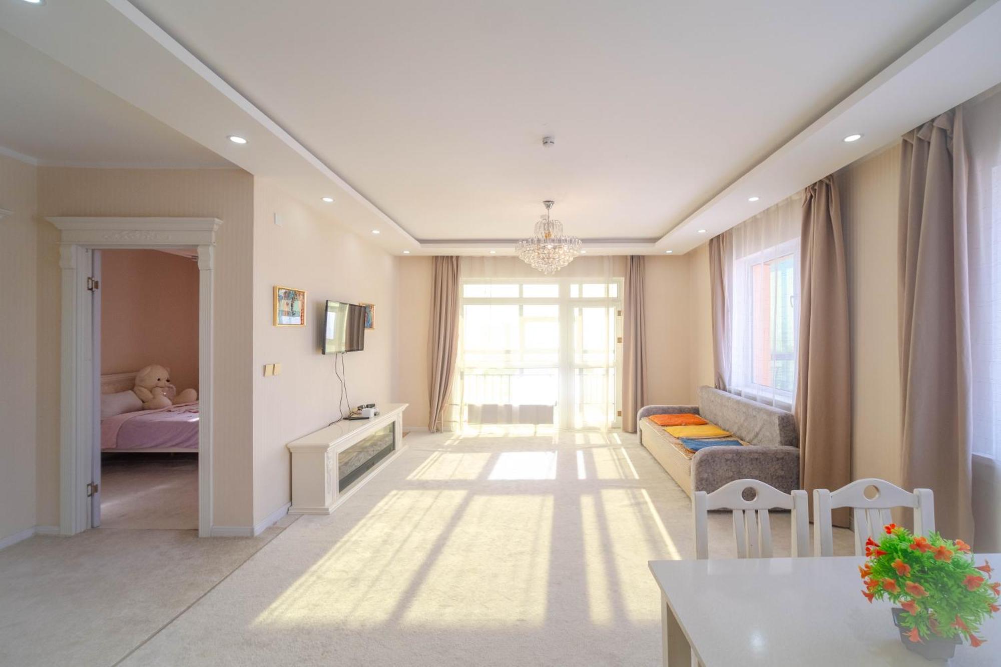 Eagle Town Serviced Apartment Ulaanbaatar Esterno foto
